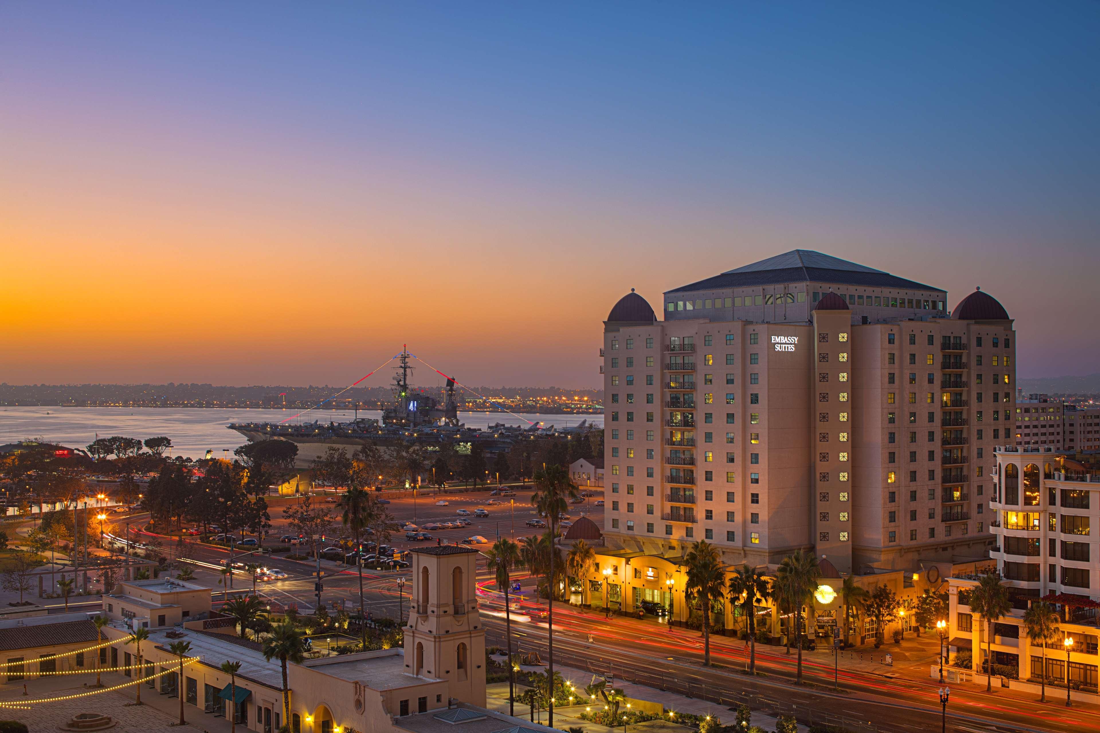 Hotel Embassy By Hilton Bay Downtown