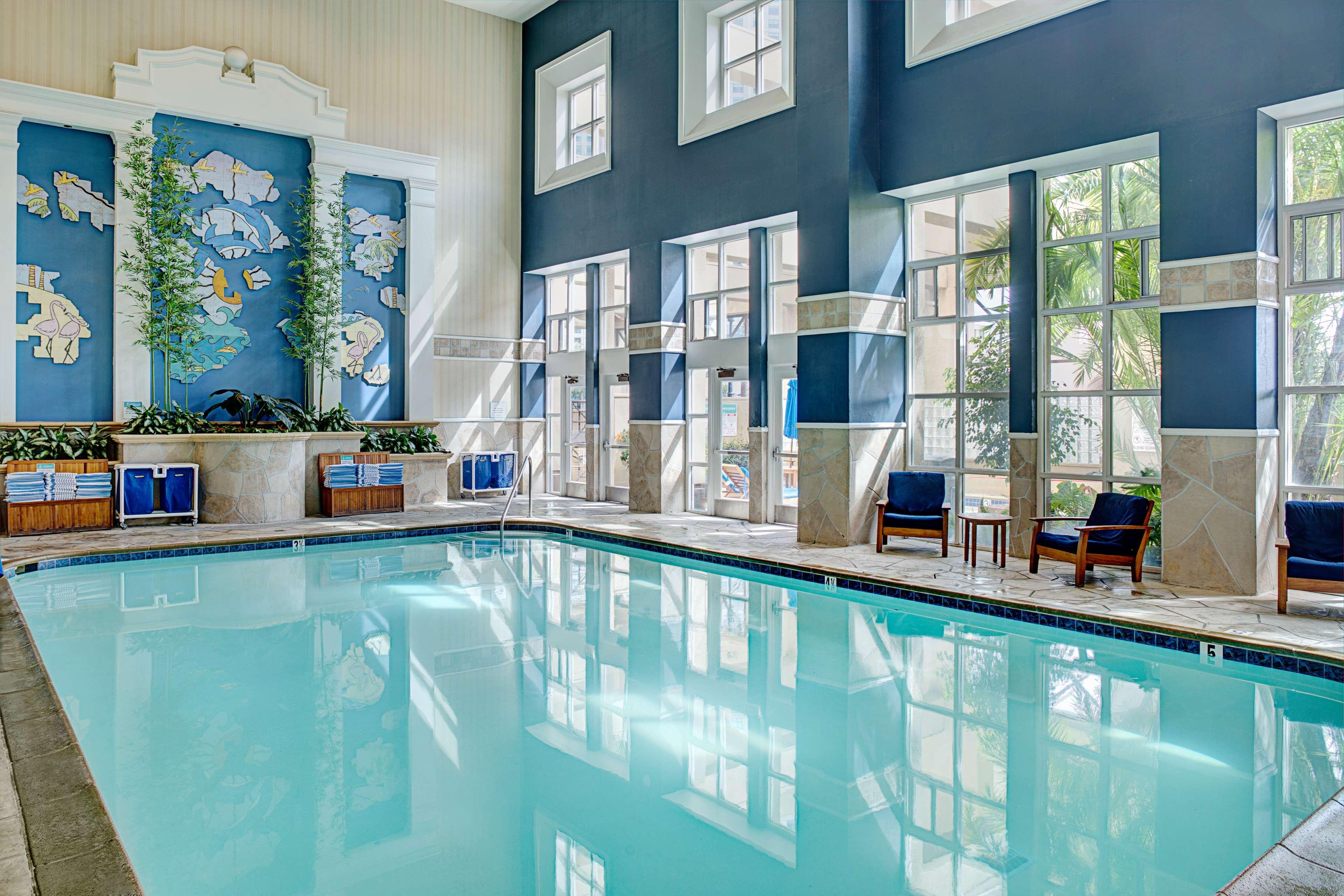 Embassy By Hilton Bay Downtown Hotel 3*