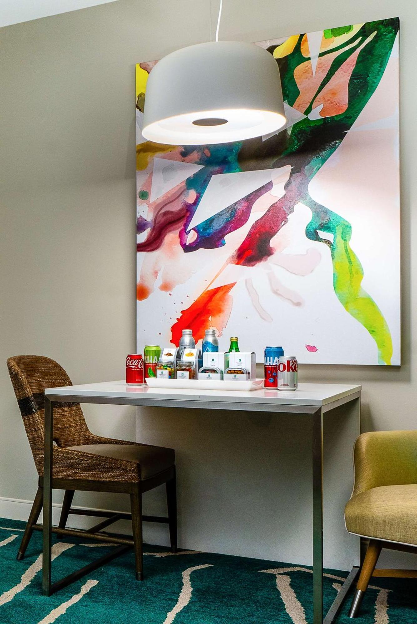 Embassy By Hilton Bay Downtown Hotel 3*